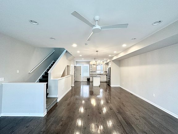 3rd image of 602 Jefferson St #O