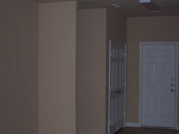 5th image of 1707 N Kaufman St #B