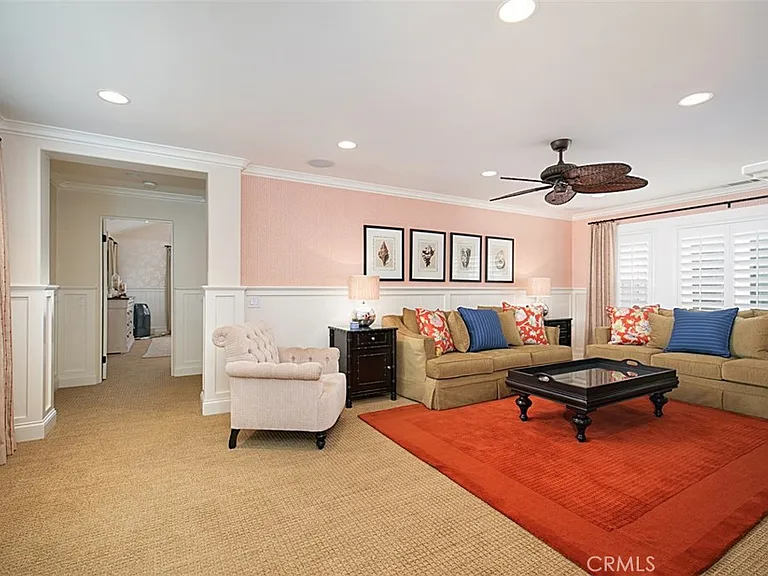 208 E Balboa Blvd — Photo 22
