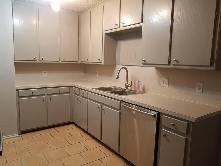 9705 Belton Ave — Photo 4