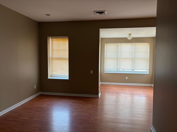 1650 S Spring Ave APT 2A