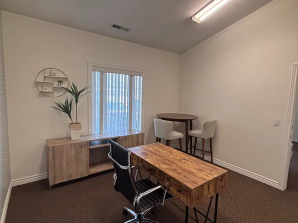 9661 S/700 E, Sandy, UT