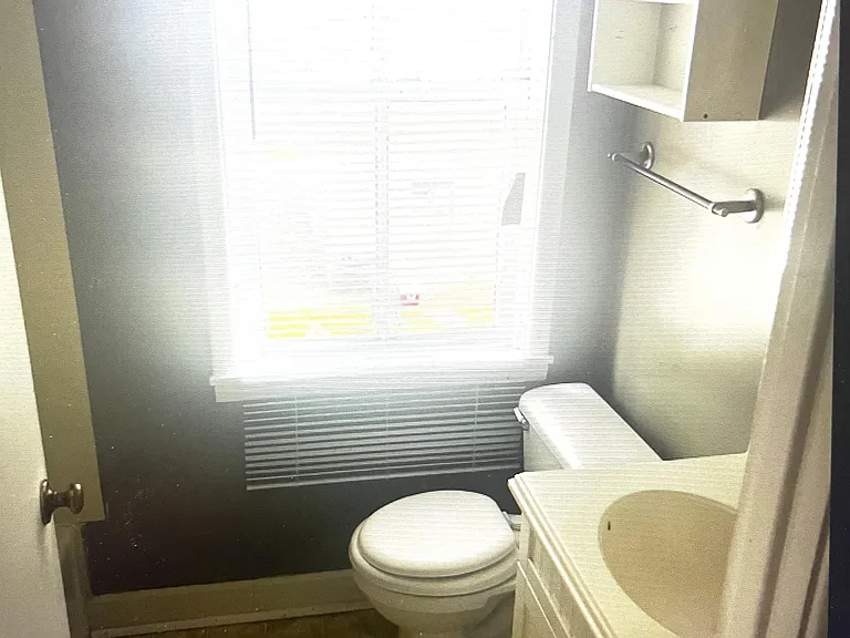 808 4th Ave #810 — Photo 5