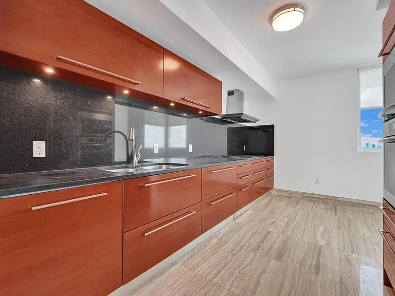 101 S Fort Lauderdale Beach Blvd #806 — Photo 8