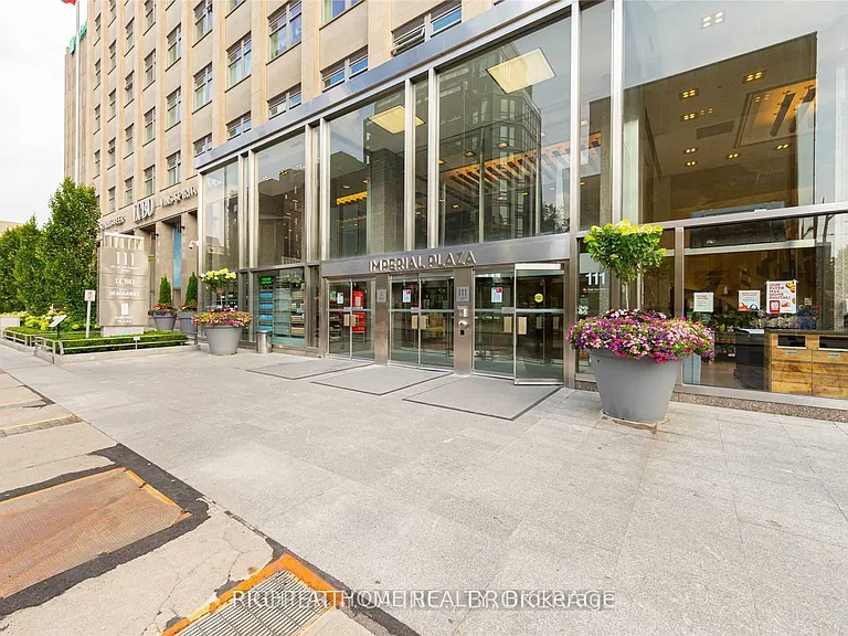 111 Saint Clair Ave W #1023 — Photo 11