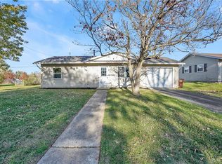 1024 Parnell Dr, Xenia, OH 45385