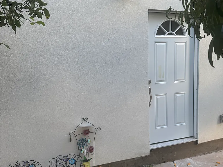 1231 Harding Ave #B — Photo 6