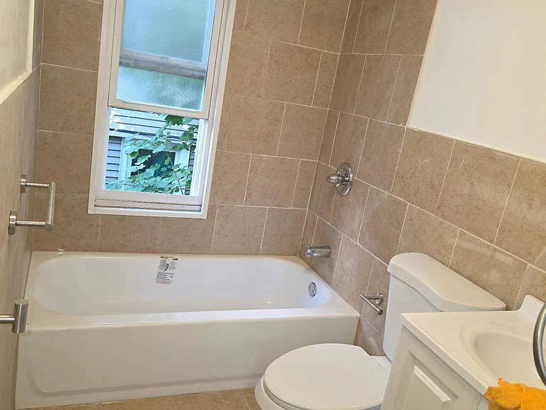 116 Locust St — Photo 8