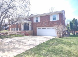 2018 Old Orchard Rd, Rockford, IL 61107