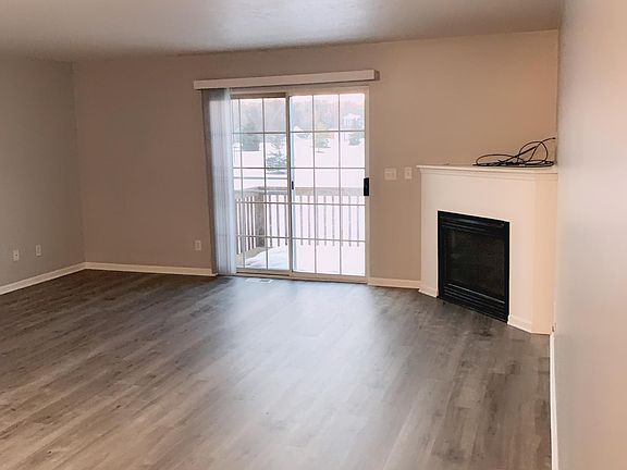 5th image of 4033 Rivertown Ln SW #74