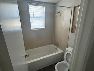 613 Stringer St #2 — Photo 7