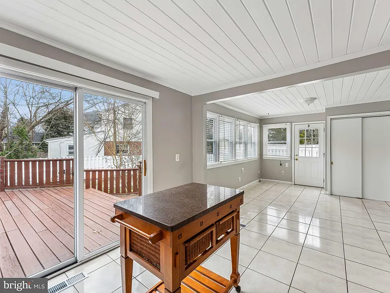 3503 Maple Ct — Photo 19