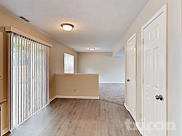 8420 Country Club Blvd — Photo 5