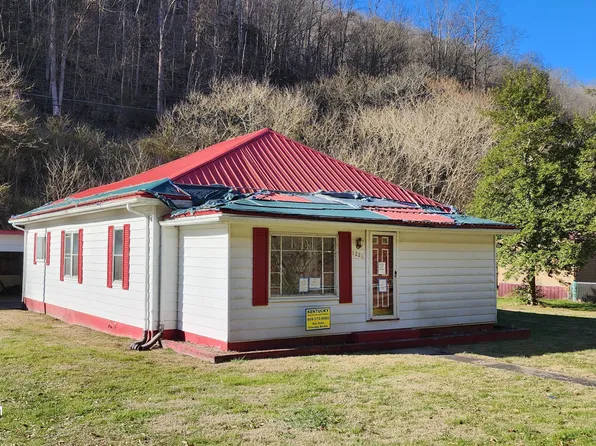 8226 State Highway 1056, Mc Carr, KY 41544