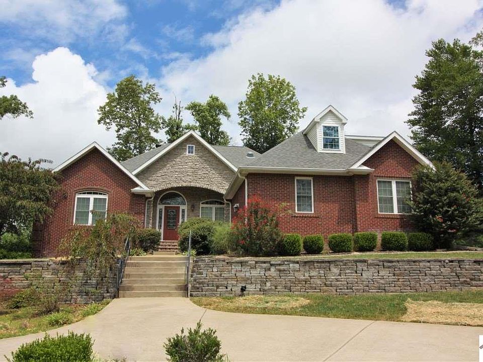 1st image of 180 Cayuga Dr