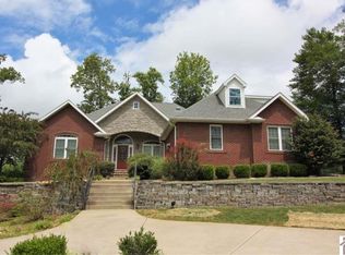 180 Cayuga Dr, Cadiz, KY 42211