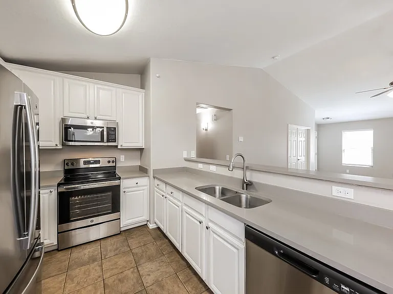 12557 W Mandalay Ln — Photo 8