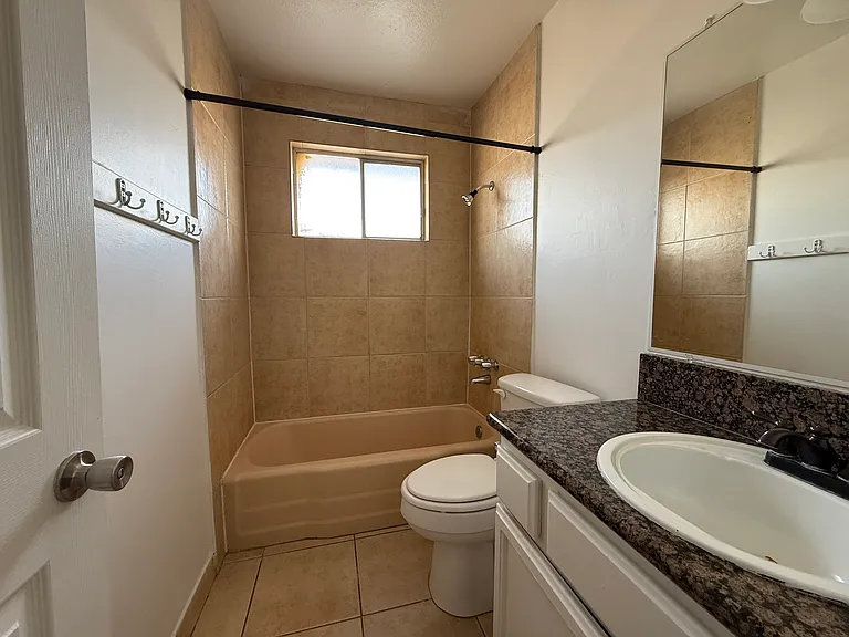 5123 N 28th Dr #6 — Photo 6