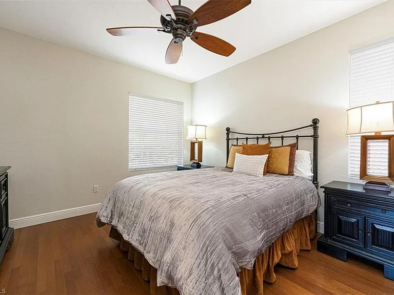 7703 Martino Cir — Photo 29