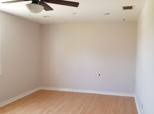 907 Pierce Rd, Red Oak, TX 75154