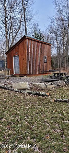 4th image of 632 Arabia Road