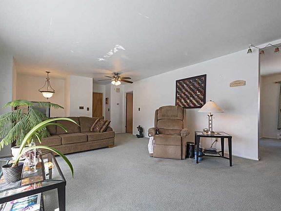 3rd image of 102 Imperial Way