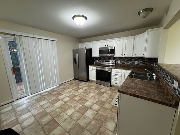 4th image of 1810 Broadway St Unit 112