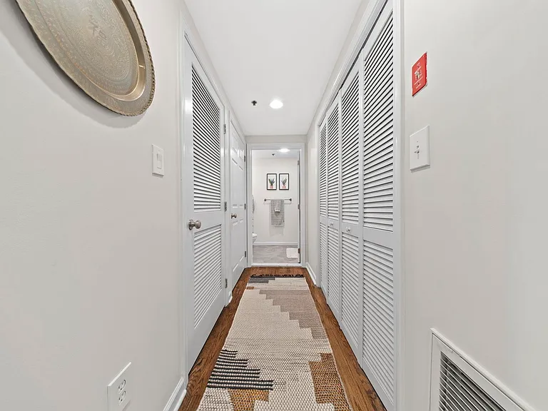 920 Jefferson St #502 — Photo 12