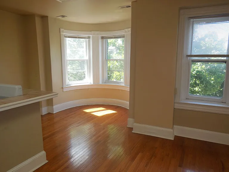 1815 - Georgetown P Street L.L.C. — Photo 9