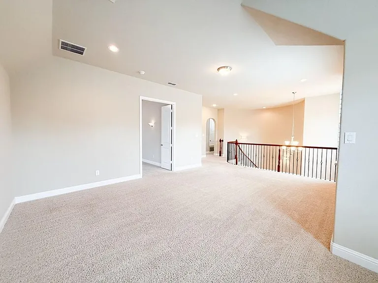 7048 Fullerton Cir — Photo 25