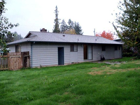 3rd image of 1911 199th Pl SW
