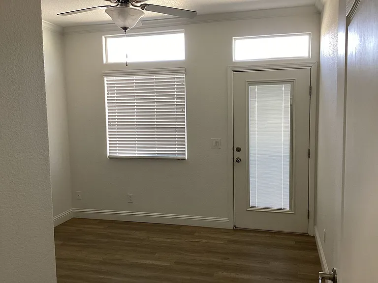 2435 Felt St #107 — Photo 21