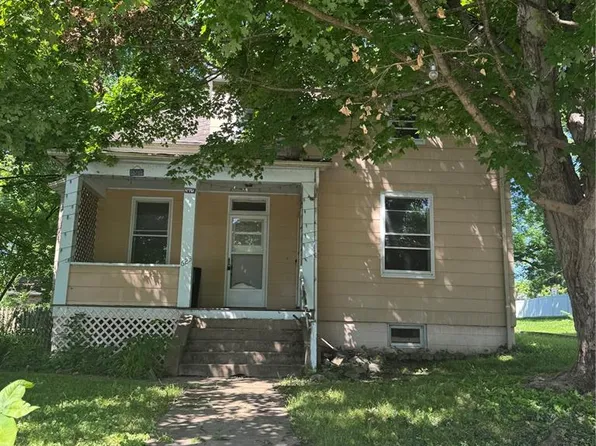 623 La Porte St, Ste Genevieve, MO 63670