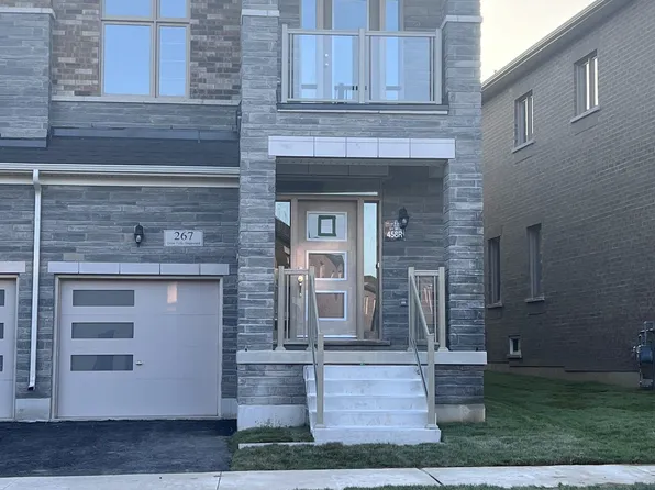 267 Great Falls Blvd, Hamilton, ON L8B 1Z5