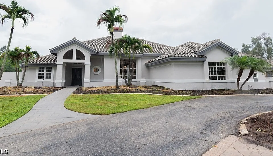 15200 Sweetwater Ct
