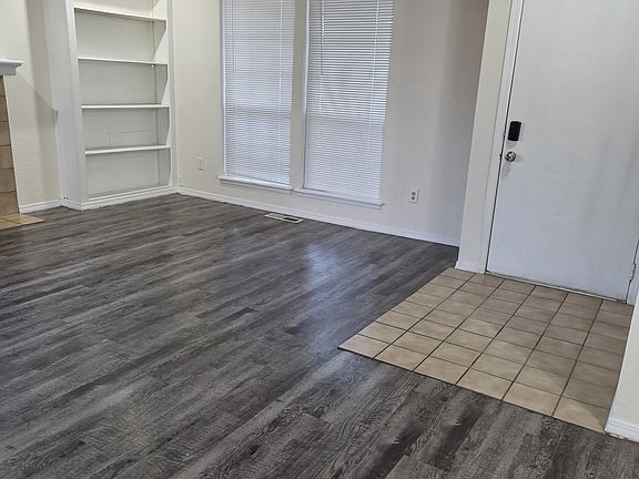 5th image of 8101 NW 120th St