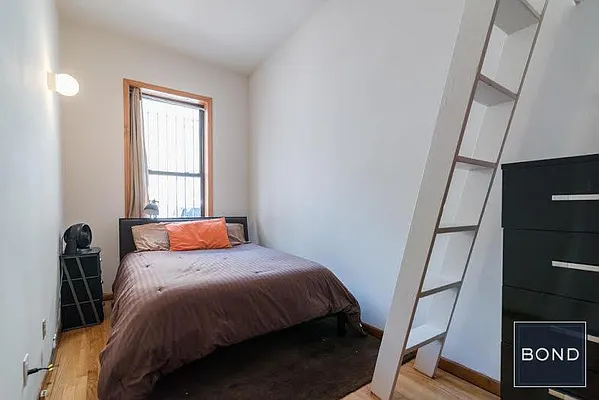 Rented by Bond New York | media 48