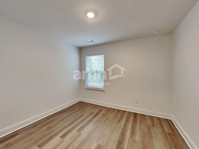 238 Marin Dr — Photo 28