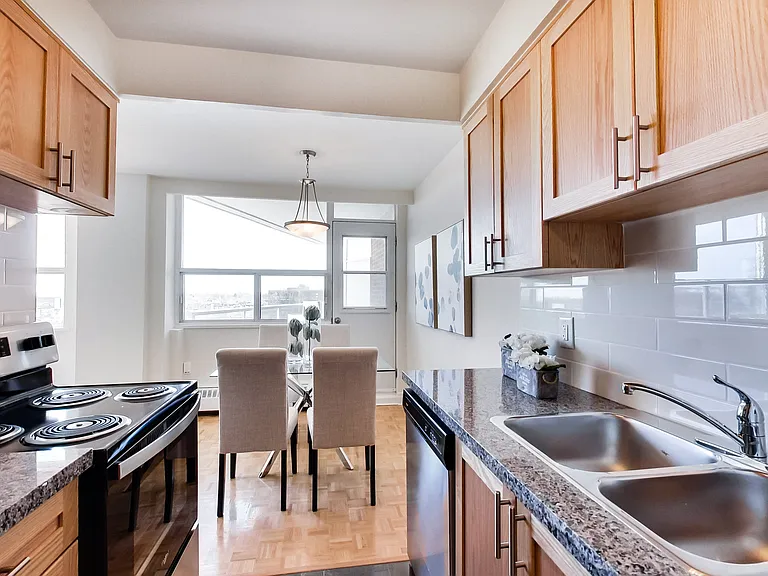 101 Cosburn Ave #104 — Photo 45