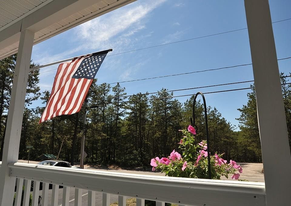 289 Charge Pond Rd, Wareham, MA 02571 Zillow