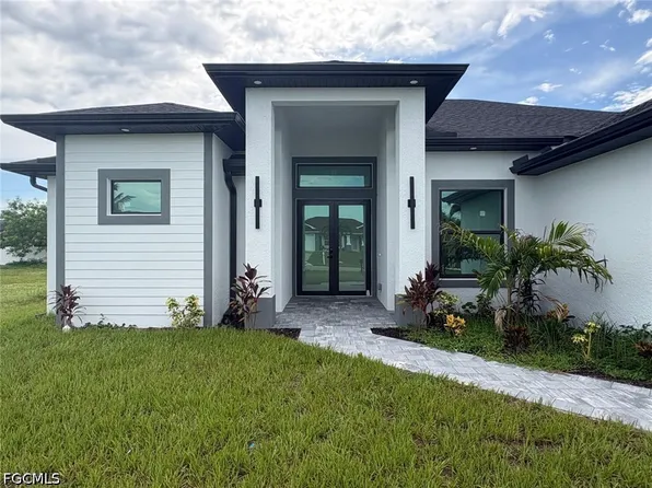 2213 NE 13th Ave, Cape Coral, FL 33909