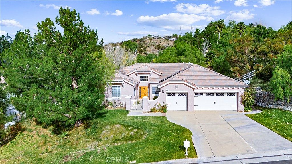 15335 Michael Crest Dr, Santa Clarita, CA 91387 | Zillow