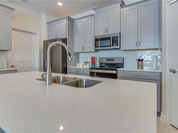 2nd image of 3045 Beaver Creek Dr