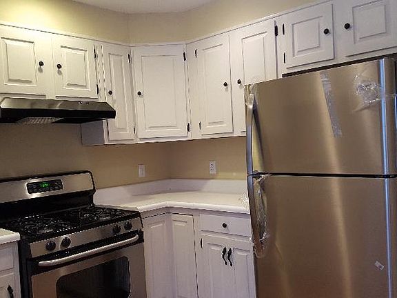 4th image of 19 South St #2