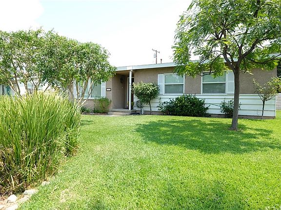 3rd image of 856 Tressy Ave