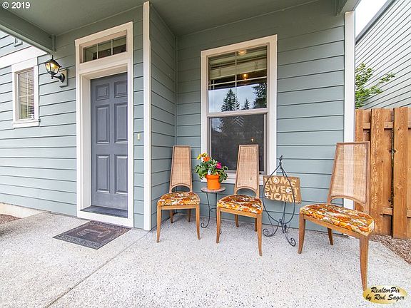 3rd image of 2650 NE 88th Pl