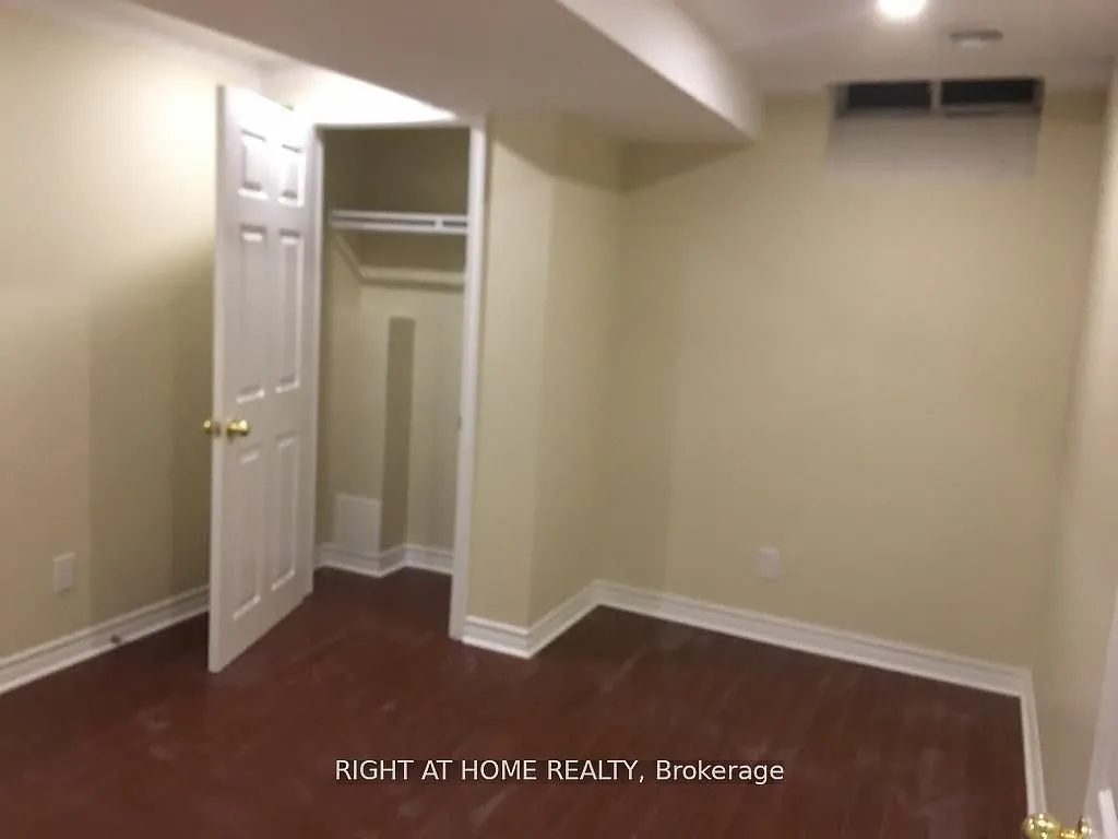 3 bed, $1,700 — Photo 3