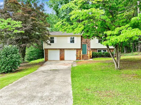 8115 Rivertown Rd, Fairburn, GA 30213