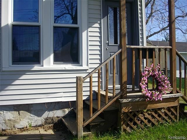 1st image of 67 East St