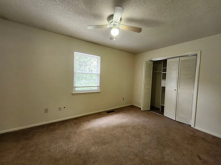 4116 Maple Terrace Ln — Photo 8